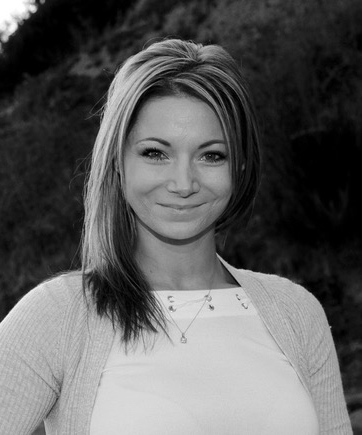  Chelsey Forbes COO, RMT, CYI, Registered Massage Therapist & Certified Yoga Instructor